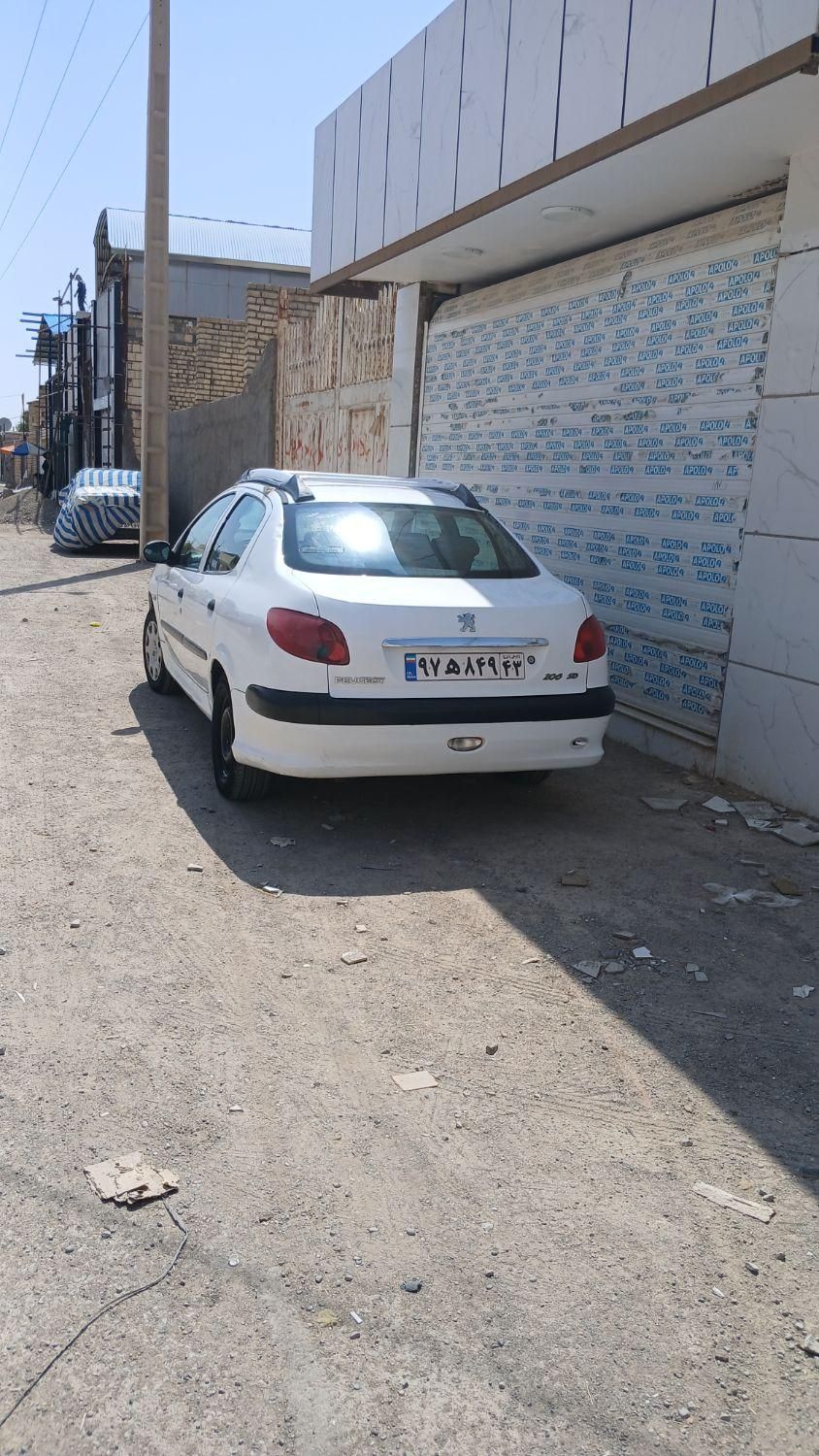پژو ۲۰۶ صندوق دار v8 - 1390