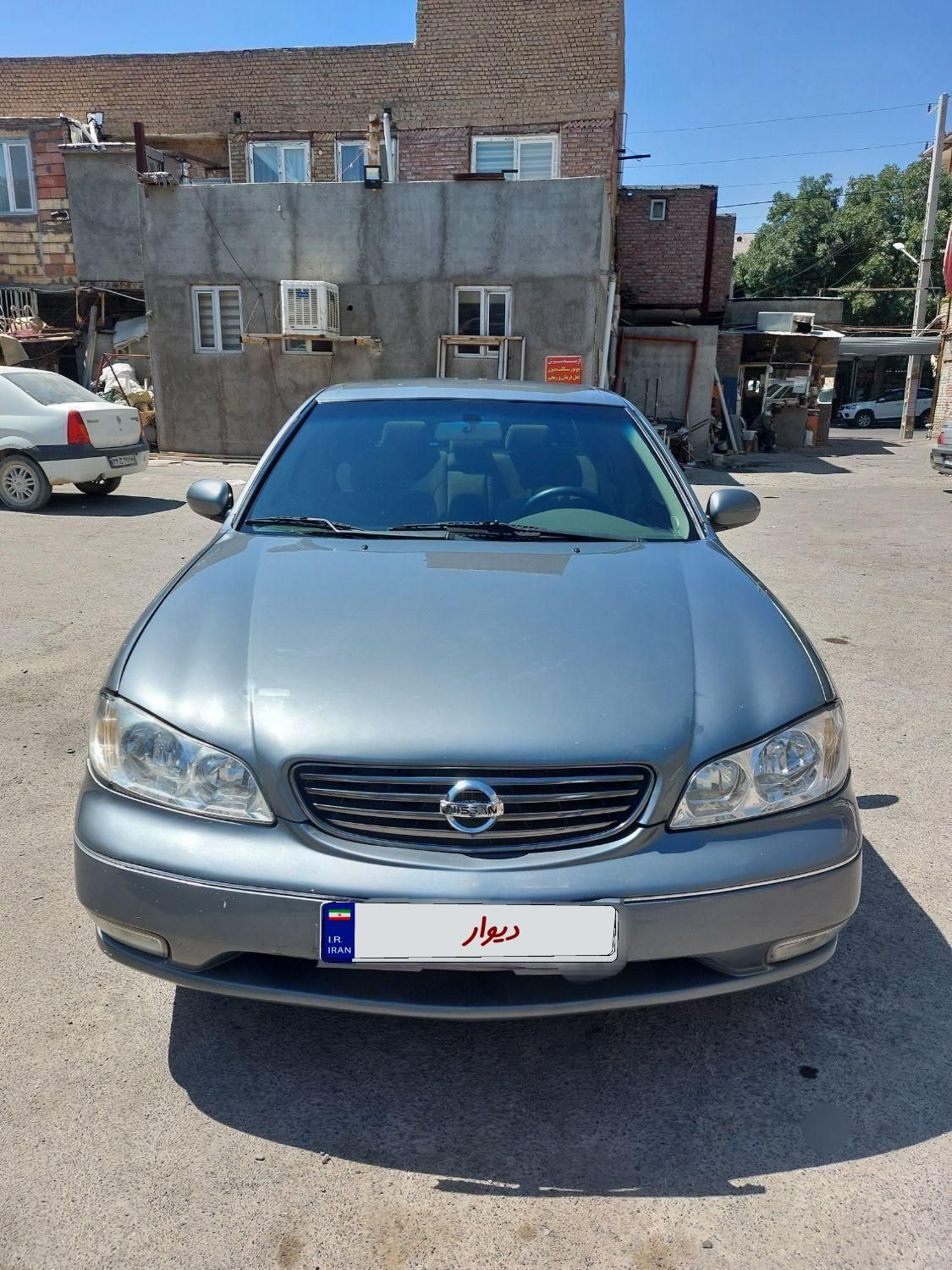 نیسان ماکسیما دنده‌ای - 1385
