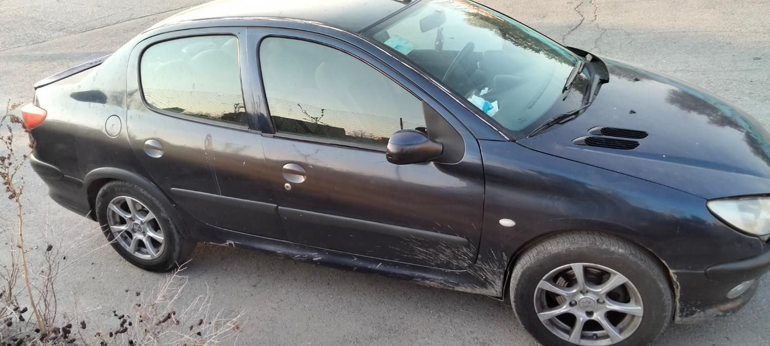 پژو ۲۰۶ صندوق دار v8 - 1386