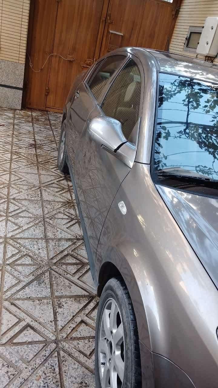 ام وی ام 550 اتوماتیک - 1394