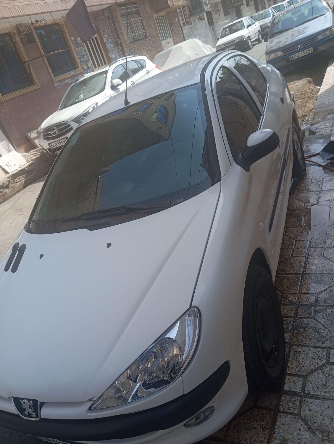 پژو ۲۰۶ صندوق دار v8 - 1394