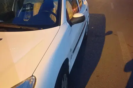 پژو ۲۰۶ صندوق دار v8 - 1400