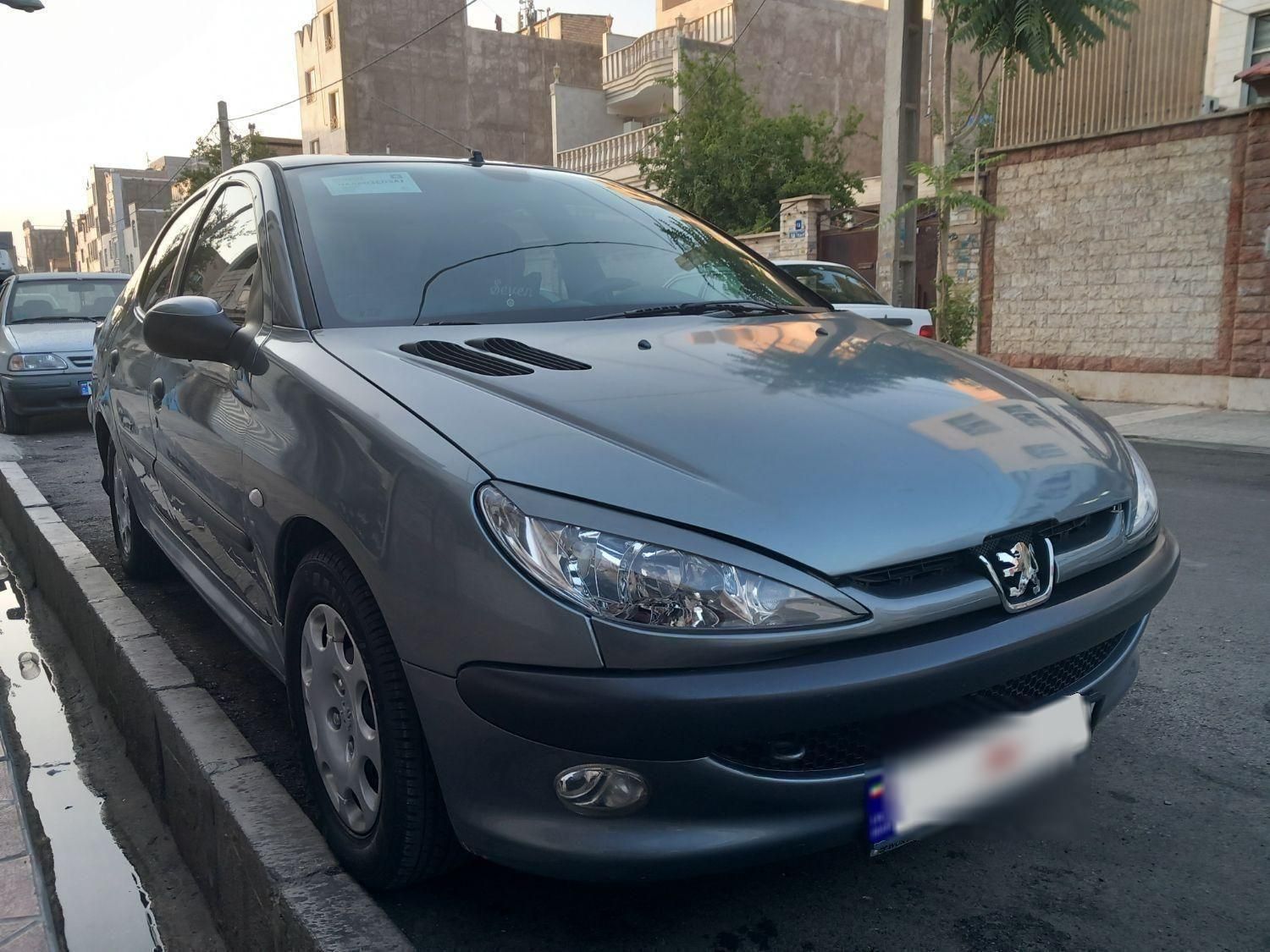 پژو ۲۰۶ صندوق دار v8 - 1396