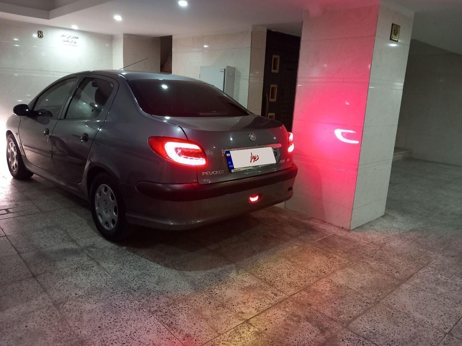 پژو ۲۰۶ صندوق دار v8 - 1396