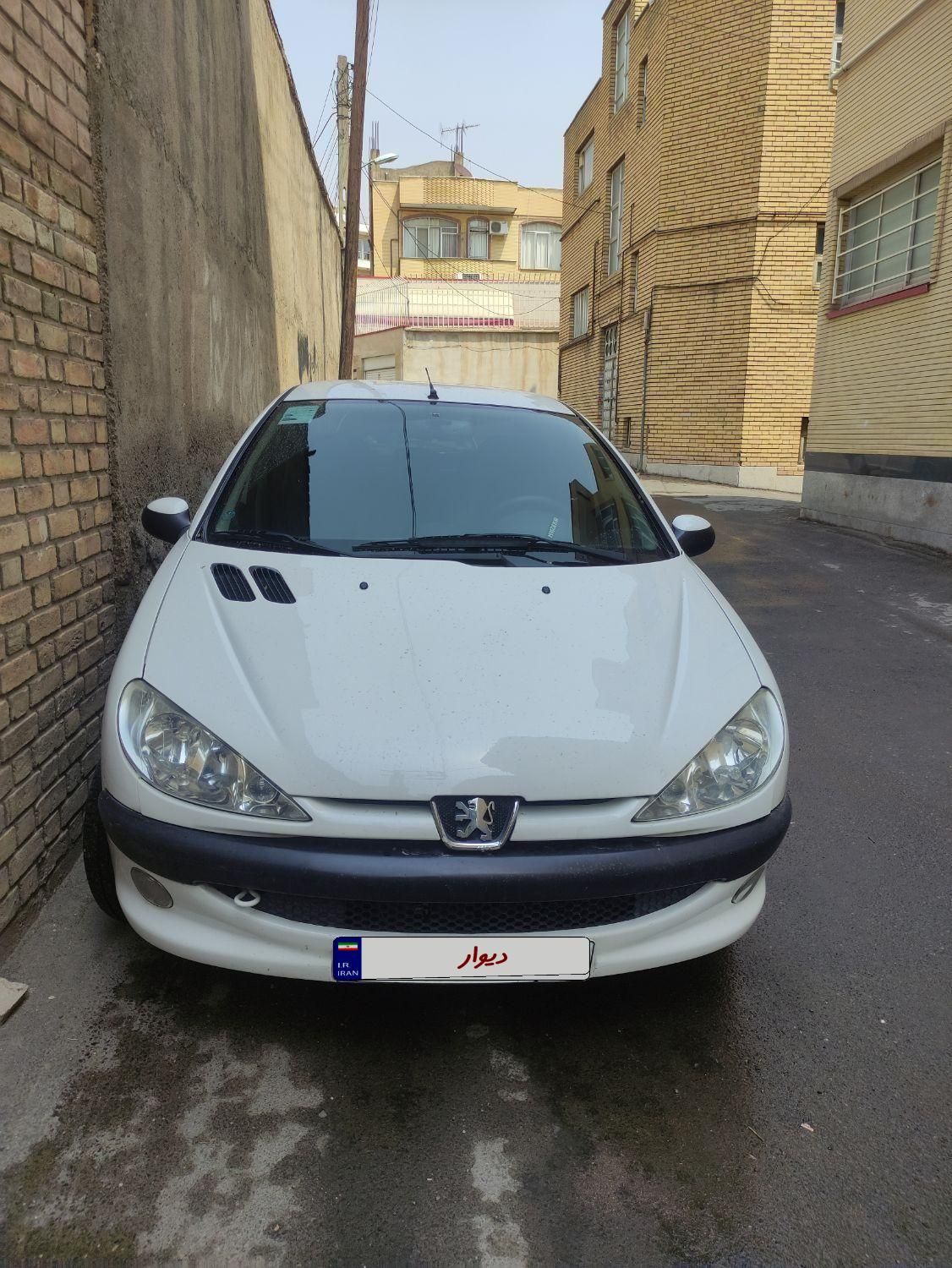 پژو ۲۰۶ صندوق دار v8 - 1396