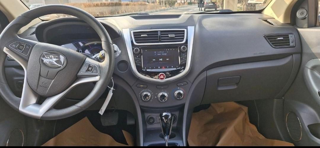 جک J4 اتوماتیک ساده - 1404