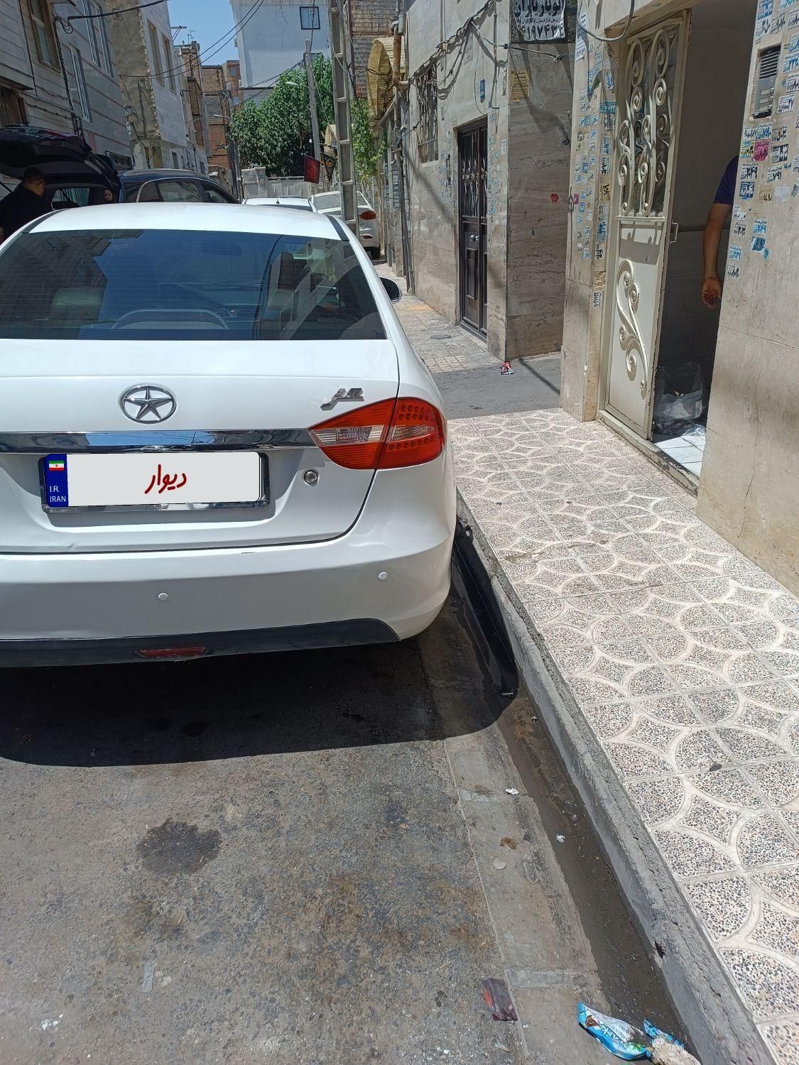 جک J5 اتوماتیک - 1393