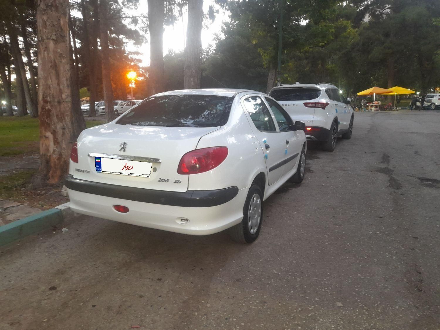 پژو ۲۰۶ صندوق دار v8 - 1396