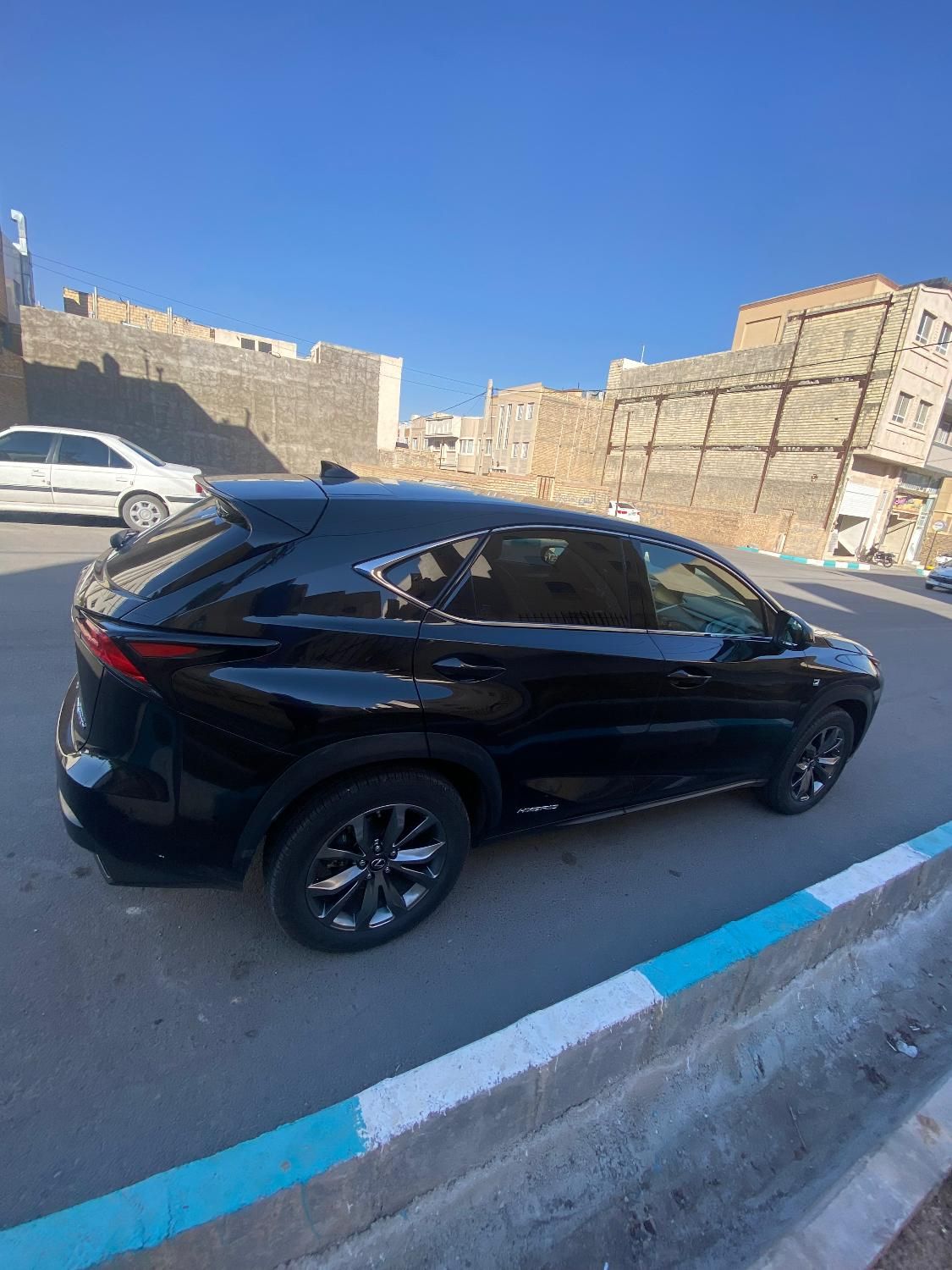 خودرو لکسوس، NX هیبرید آگهی ann_19365025