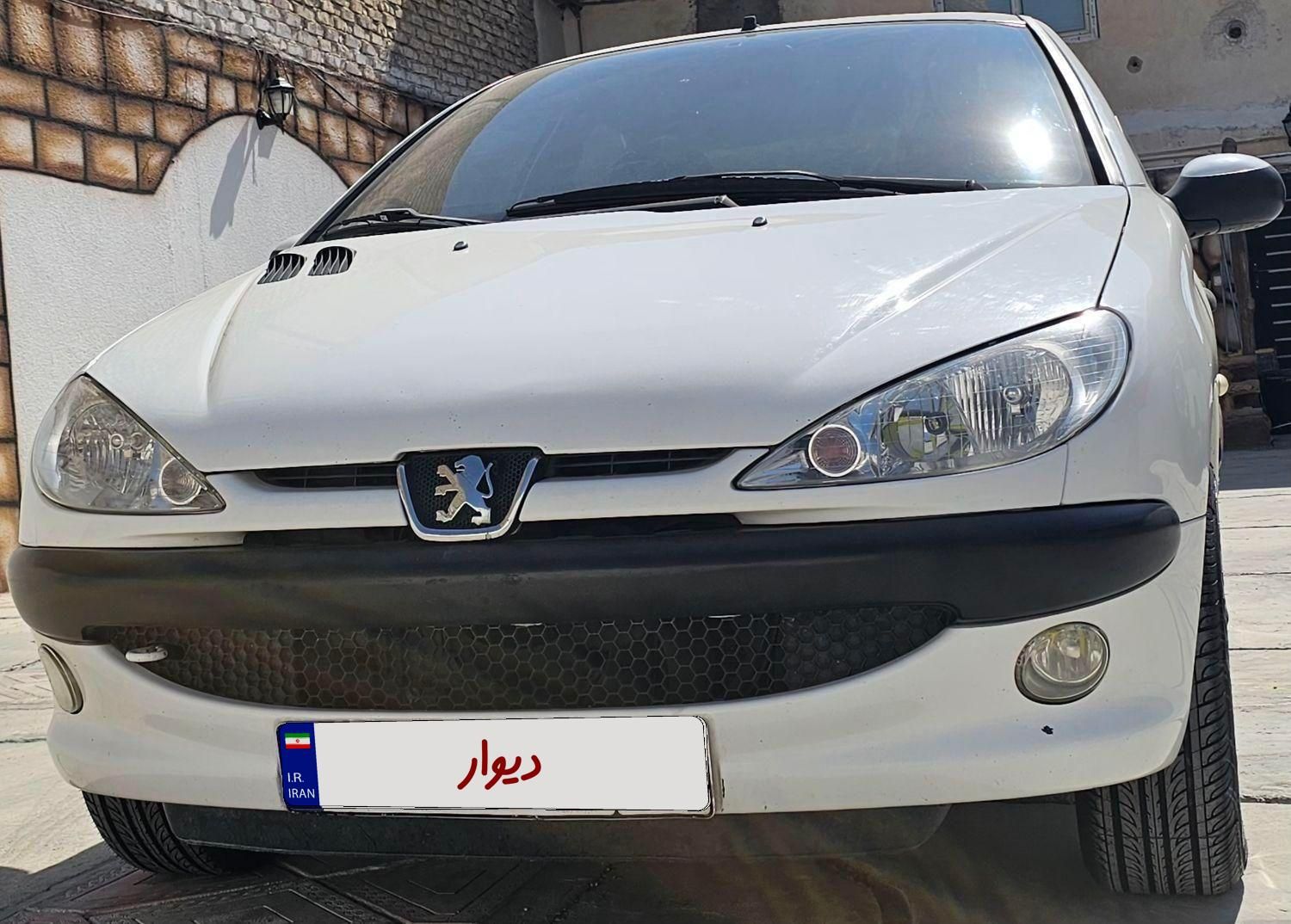 پژو ۲۰۶ صندوق دار v8 - 1398
