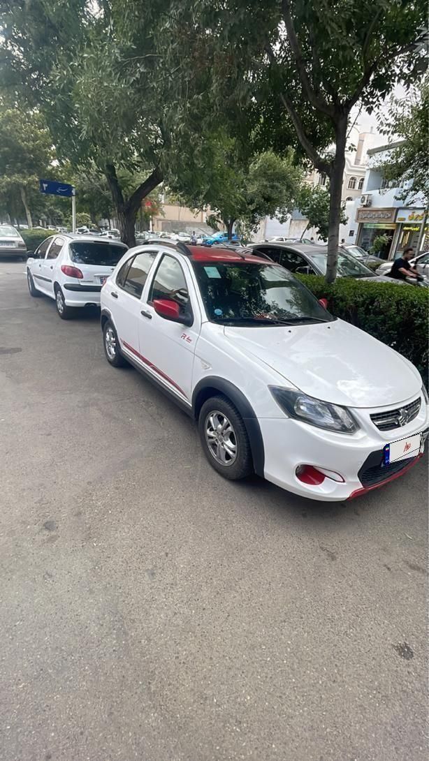 خودرو کوییک، R آگهی ann_19365796