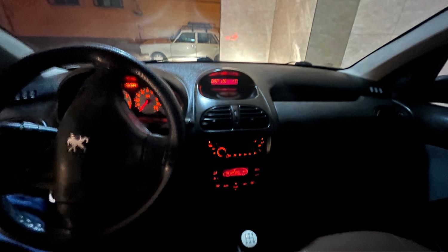 پژو ۲۰۶ صندوق دار v8 - 1387