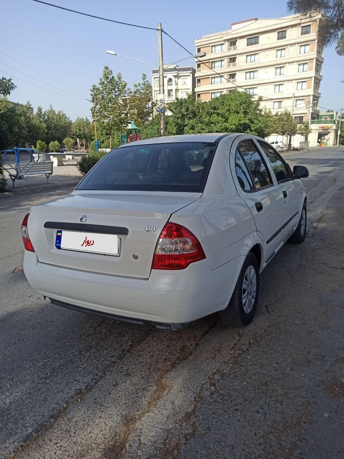تیبا صندوق دار SX - 1400