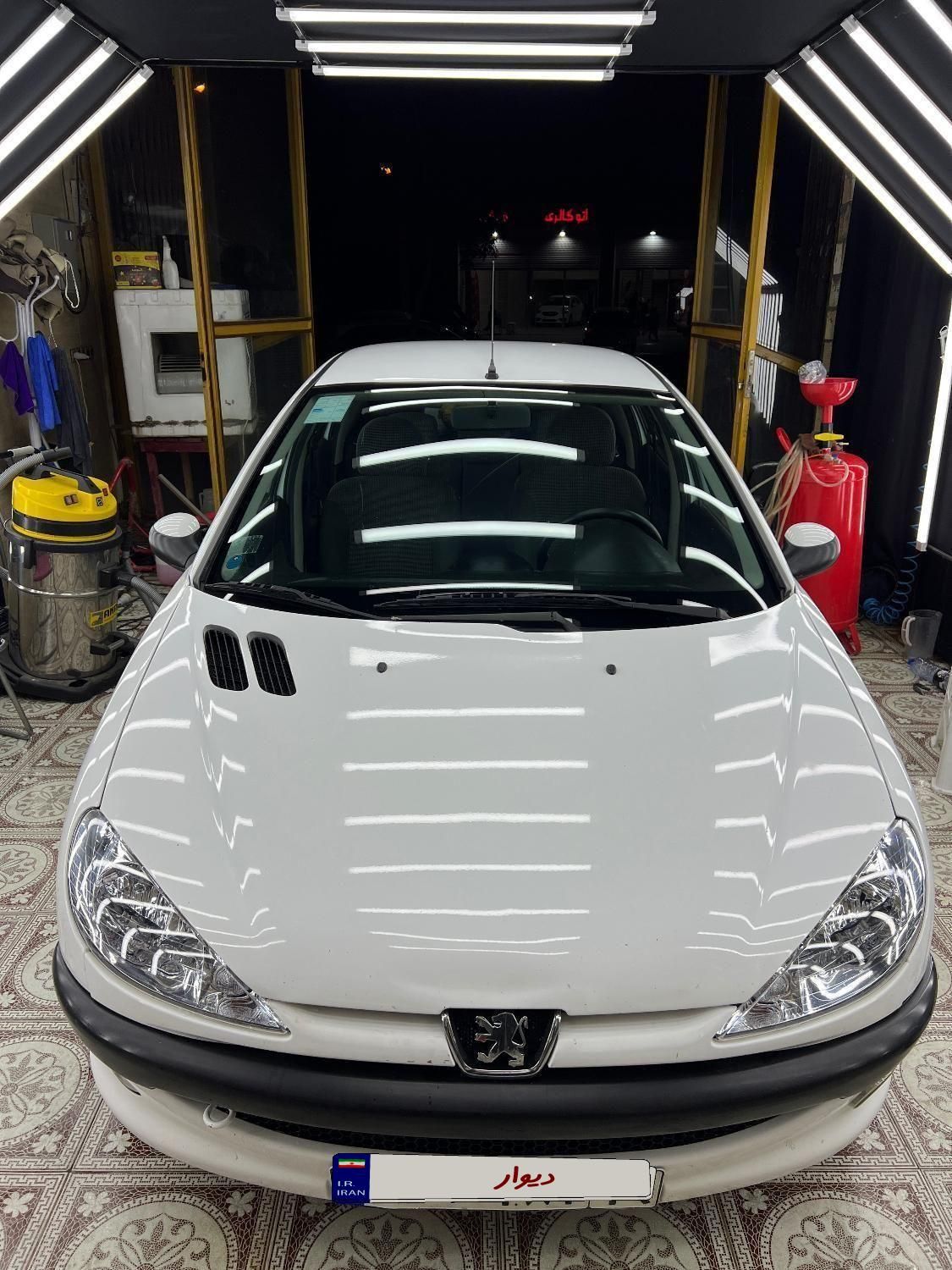 پژو ۲۰۶ صندوق دار v8 - 1398