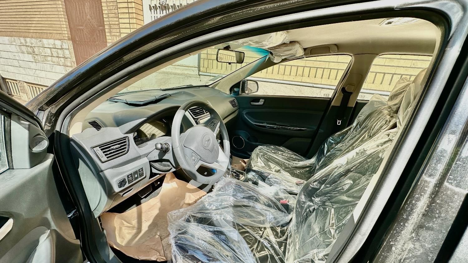 جک J4 اتوماتیک ساده - 1404