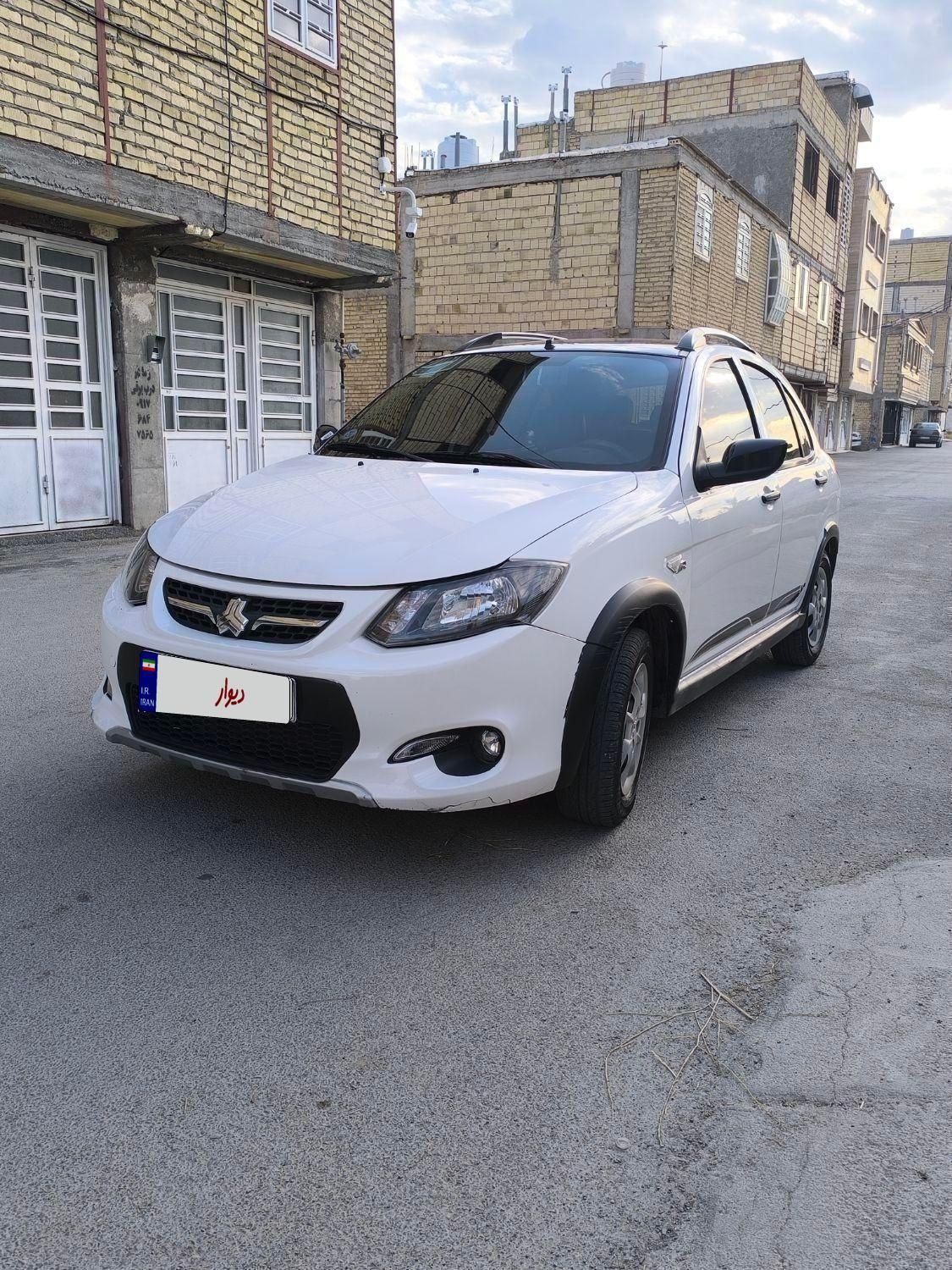 خودرو کوییک، R آگهی ann_19366363
