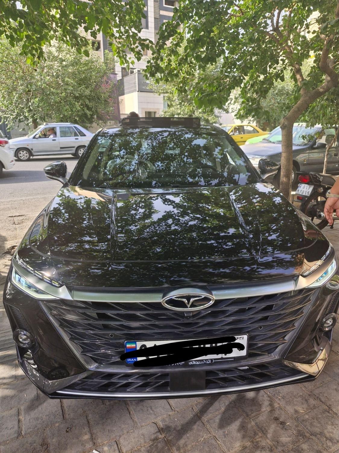 خودرو فونیکس، آریزو 8 آگهی ann_19366796