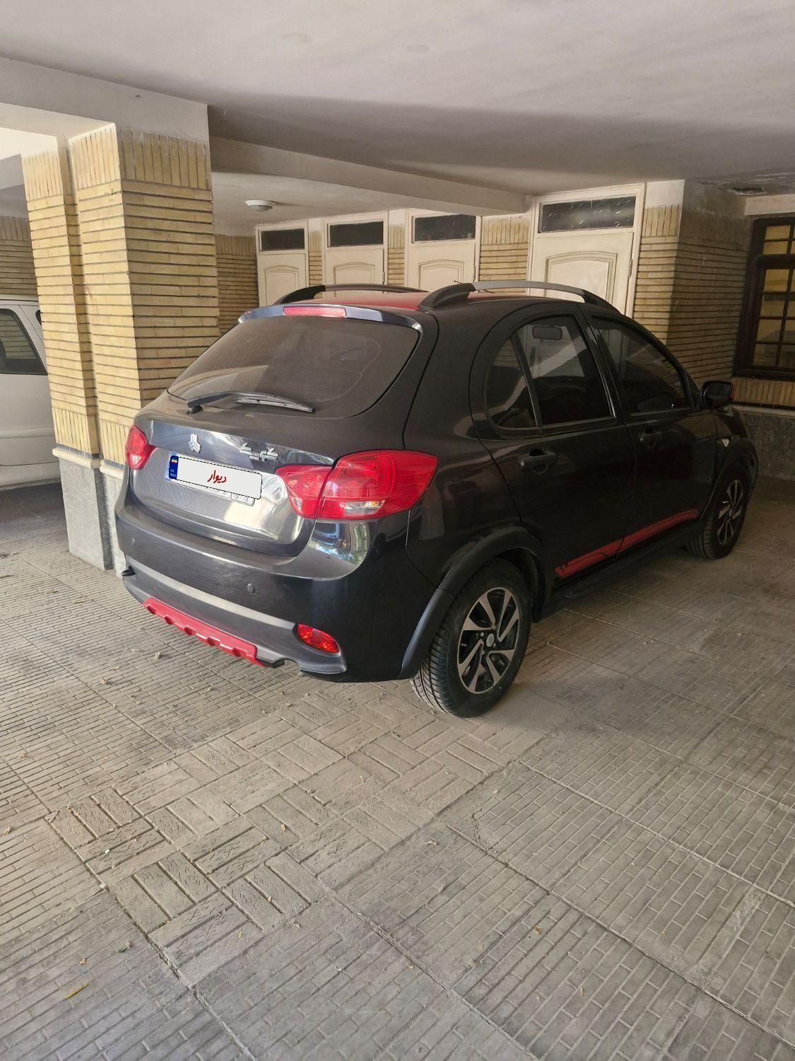 خودرو کوییک، R آگهی ann_19366950
