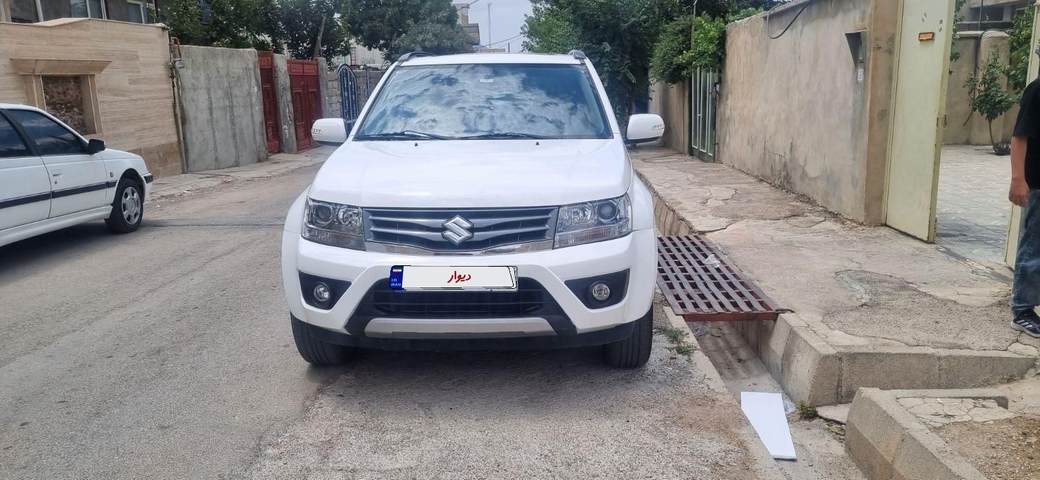 سوزوکی ویتارا ایران خودرو 2400 دنده‌ای - 1396