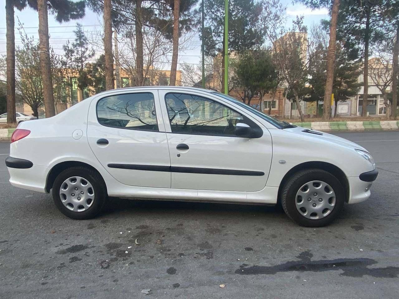 پژو ۲۰۶ صندوق دار v8 - 1399