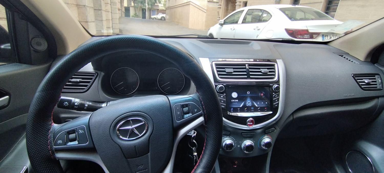 جک J4 اتوماتیک ساده - 1402