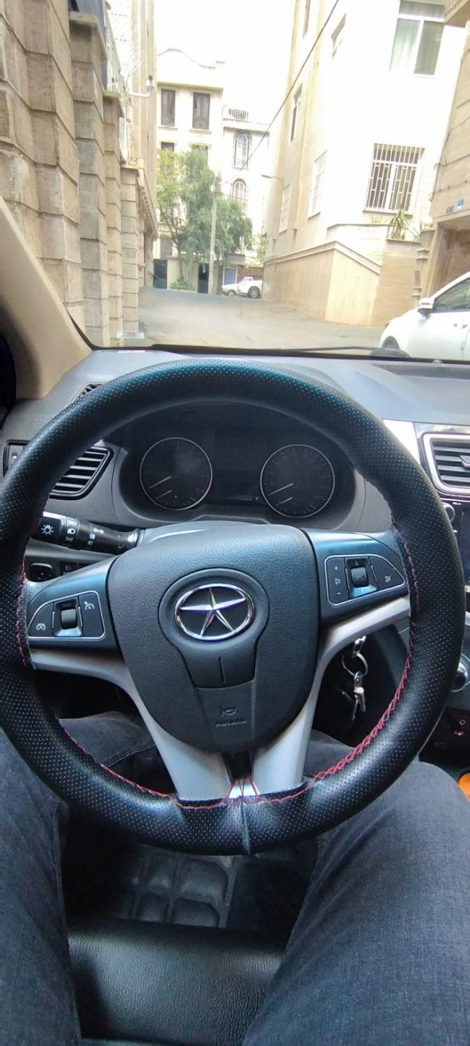 جک J4 اتوماتیک ساده - 1402