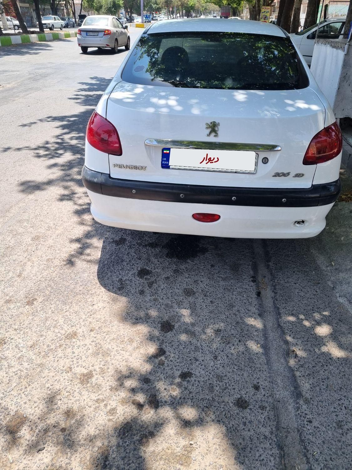 پژو ۲۰۶ صندوق دار v8 - 1390