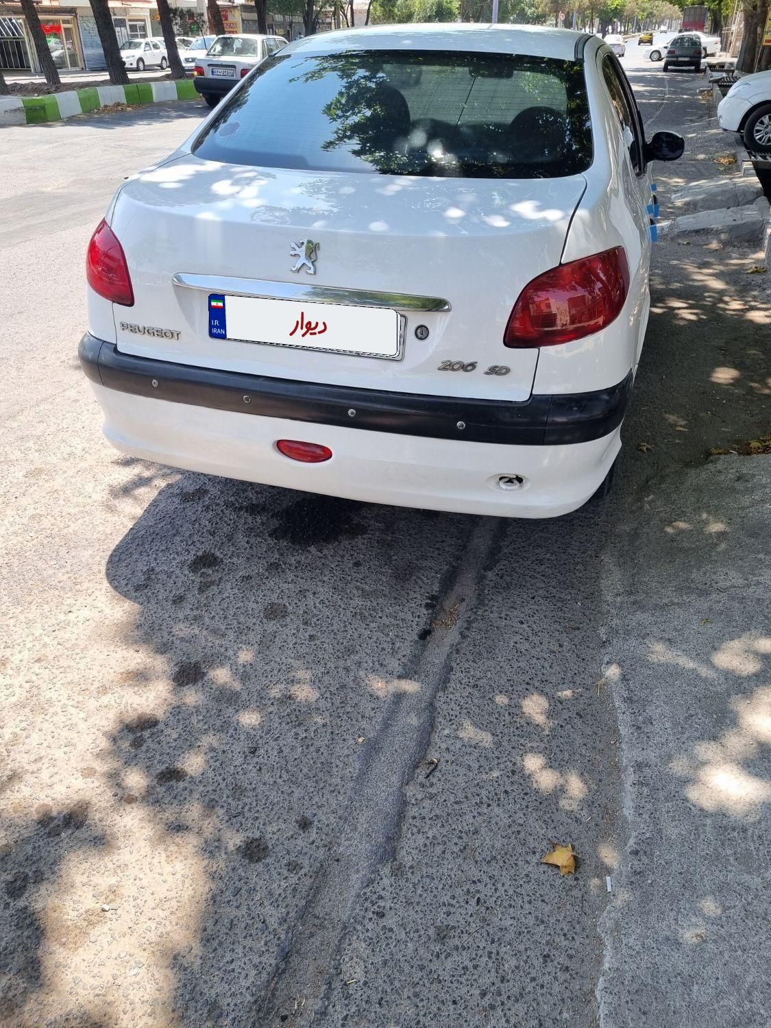 پژو ۲۰۶ صندوق دار v8 - 1390