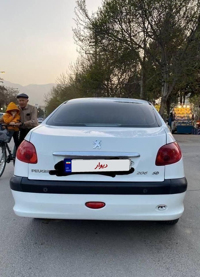 پژو ۲۰۶ صندوق دار v8 - 1395