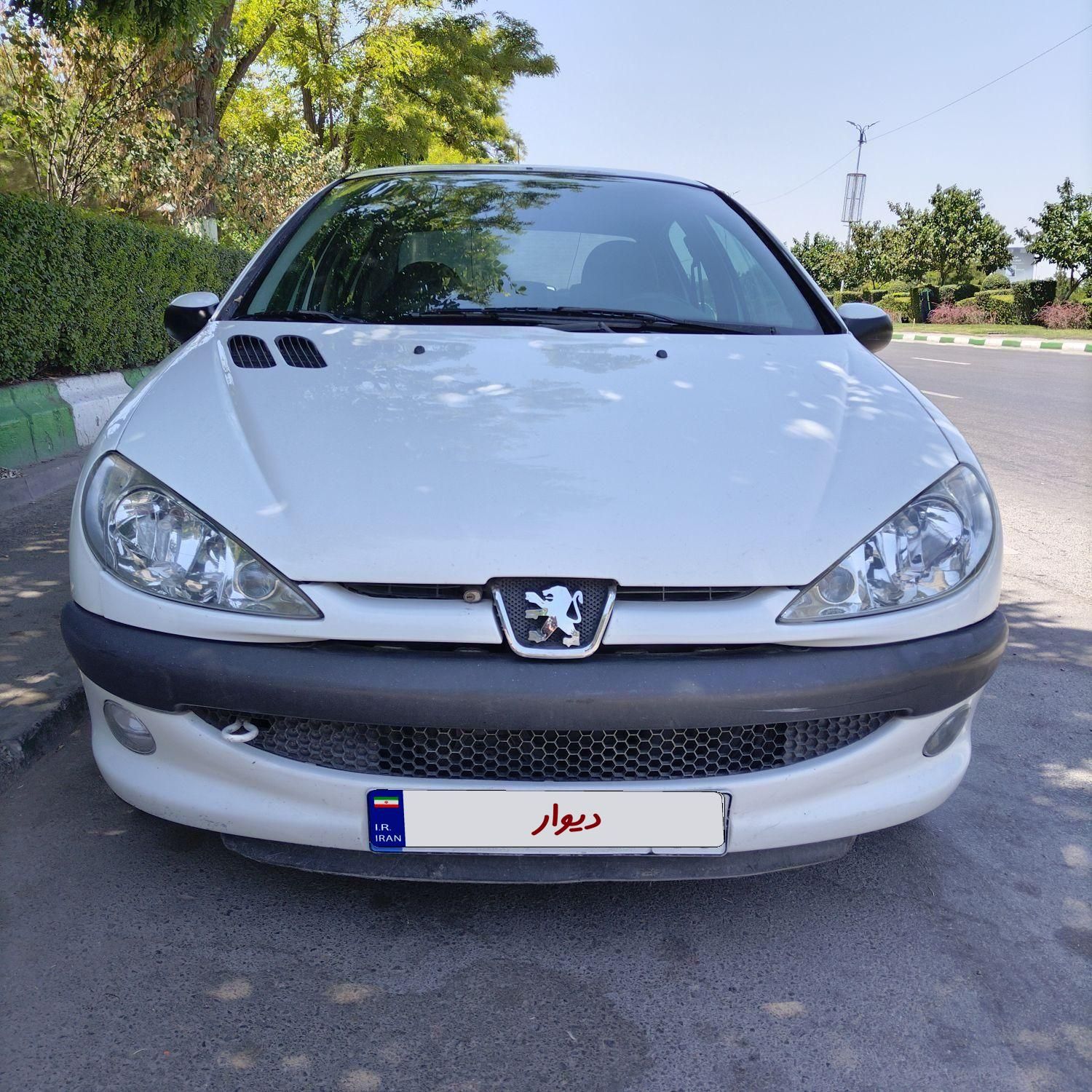 پژو ۲۰۶ صندوق دار v8 - 1393