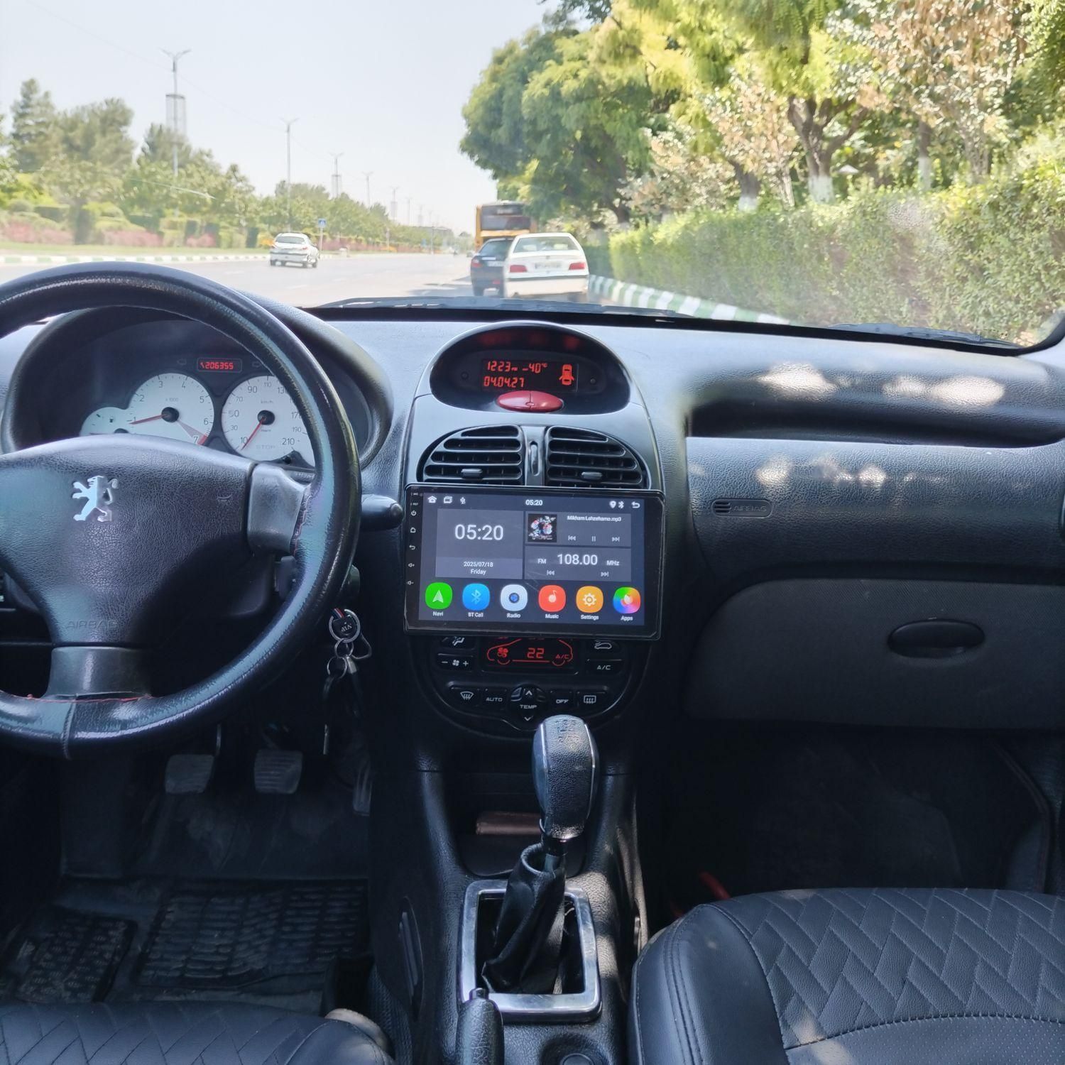 پژو ۲۰۶ صندوق دار v8 - 1393
