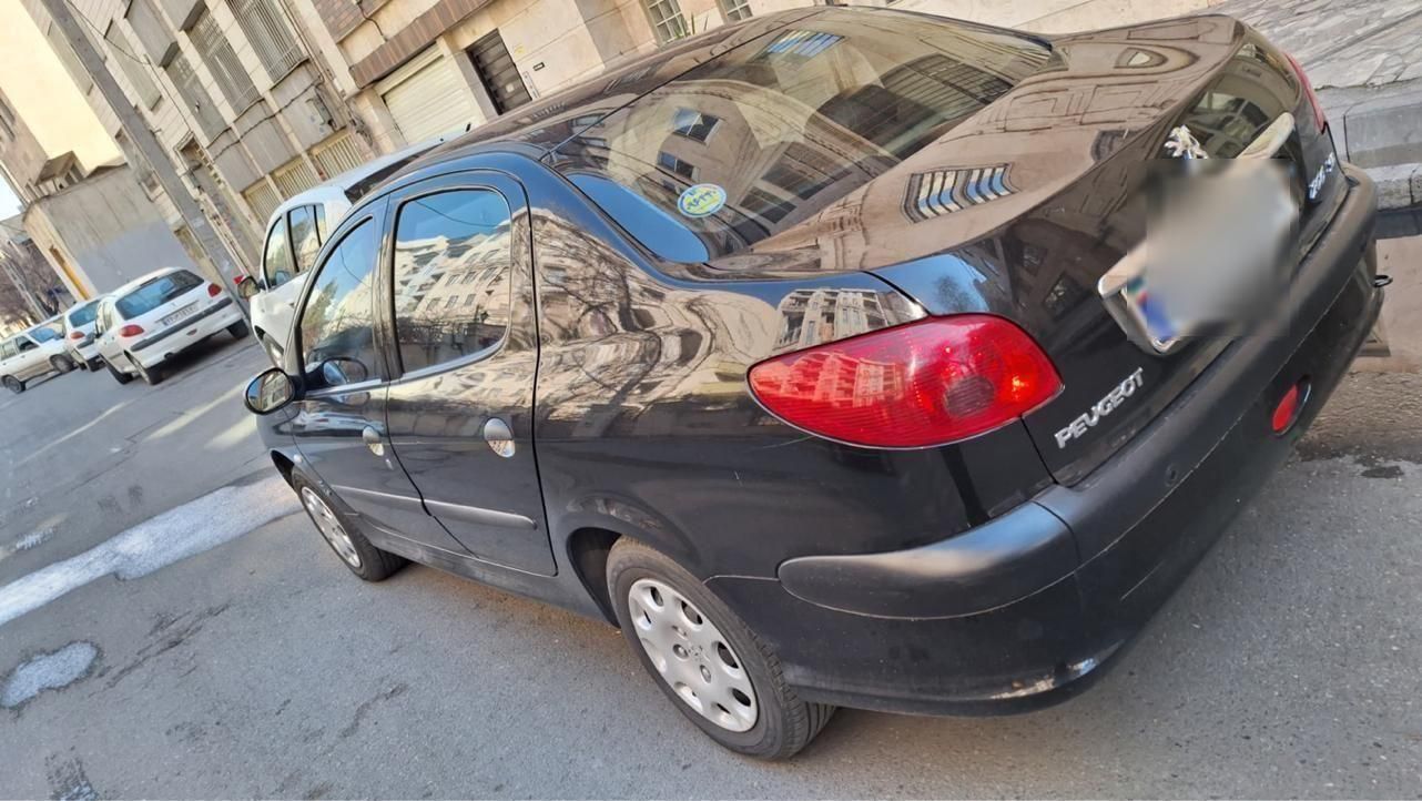پژو ۲۰۶ صندوق دار v8 - 1400