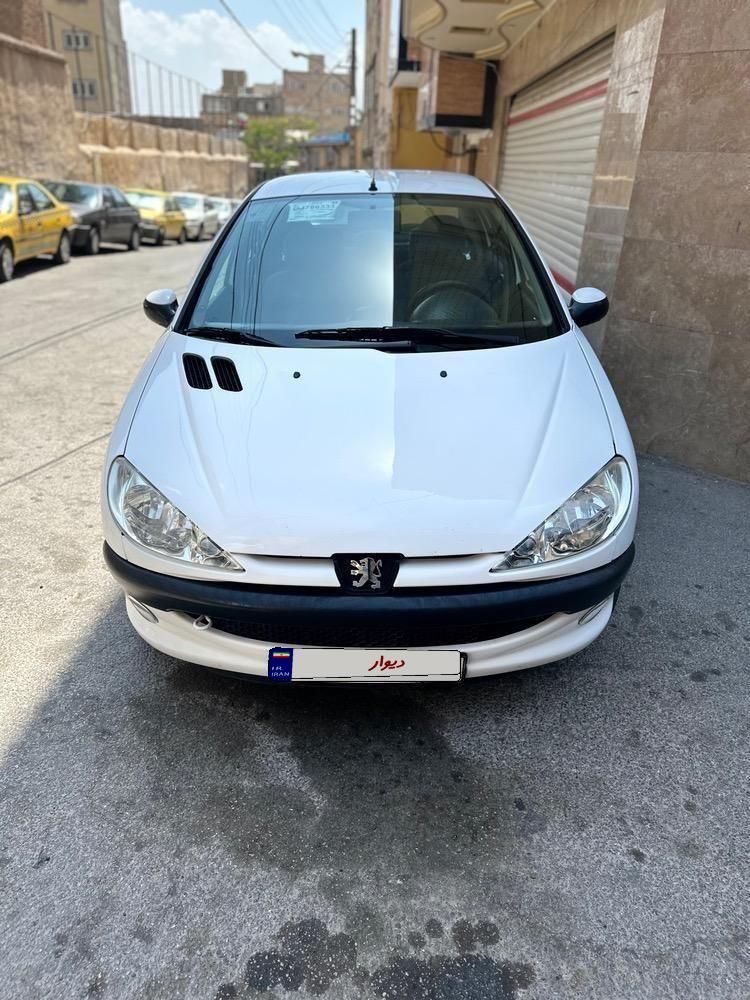 پژو ۲۰۶ صندوق دار v8 - 1395