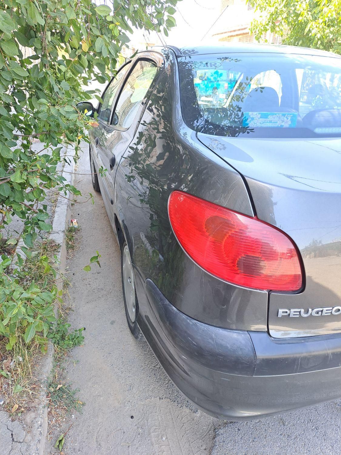 پژو ۲۰۶ صندوق دار v8 - 1386