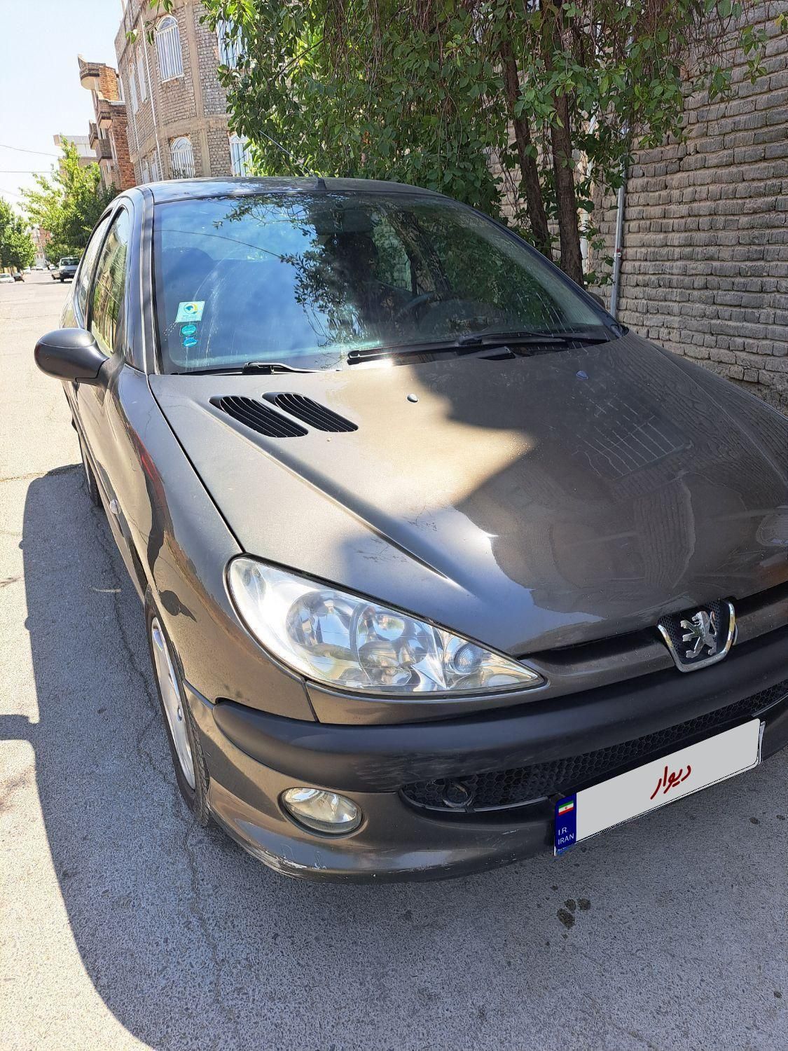 پژو ۲۰۶ صندوق دار v8 - 1386