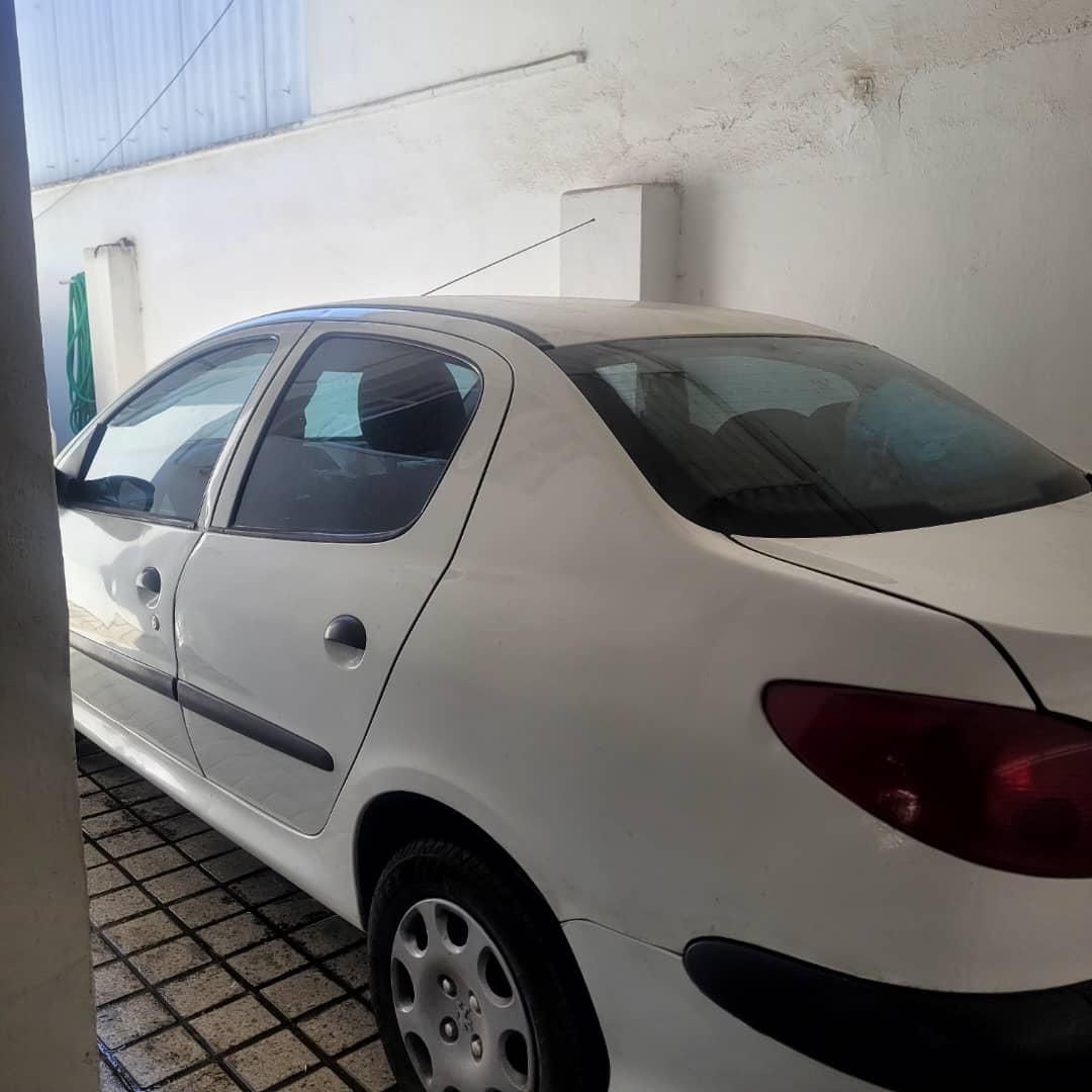 پژو ۲۰۶ صندوق دار v8 - 1394