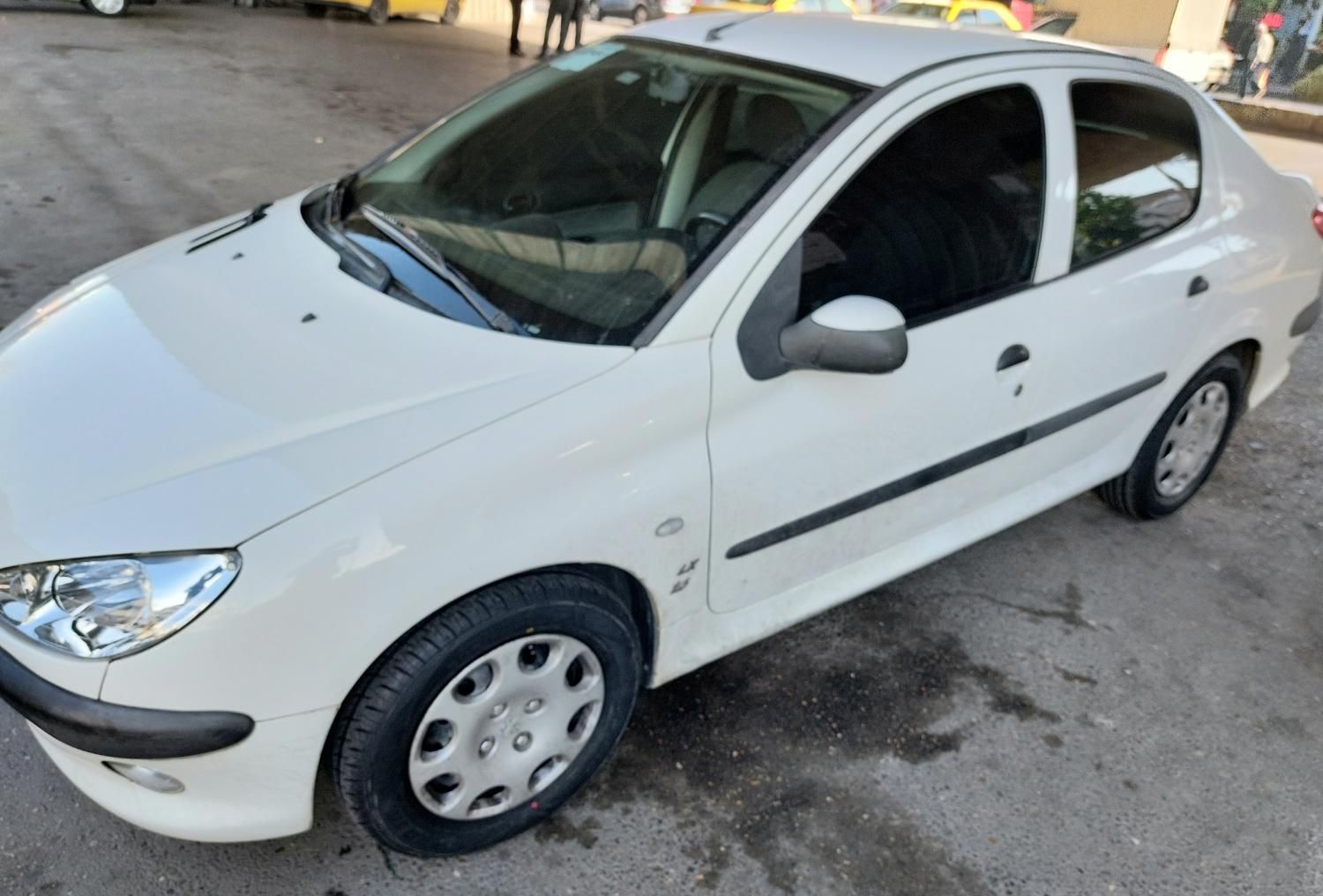 پژو ۲۰۶ صندوق دار v8 - 1392