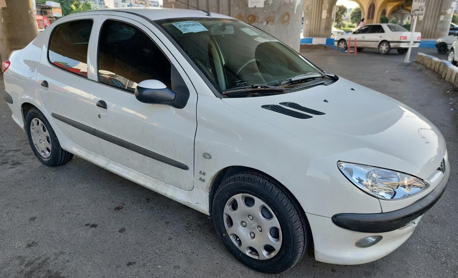 پژو ۲۰۶ صندوق دار v8 - 1392