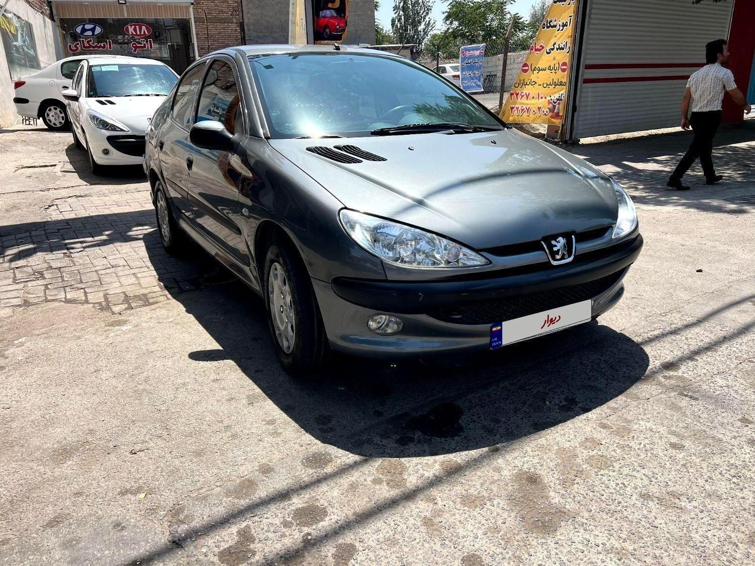 پژو ۲۰۶ صندوق دار v8 - 1398