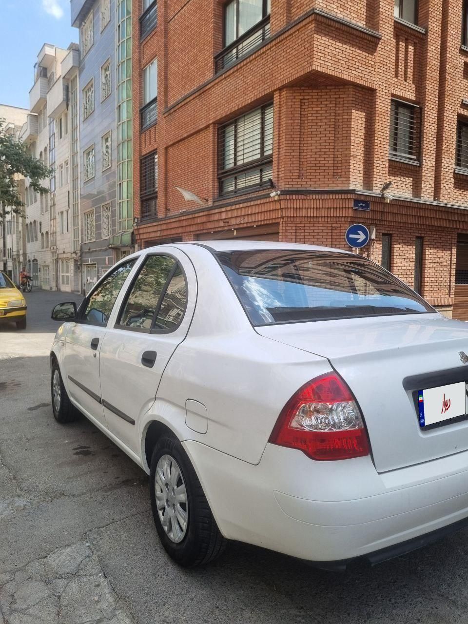 تیبا صندوق دار SX - 1398