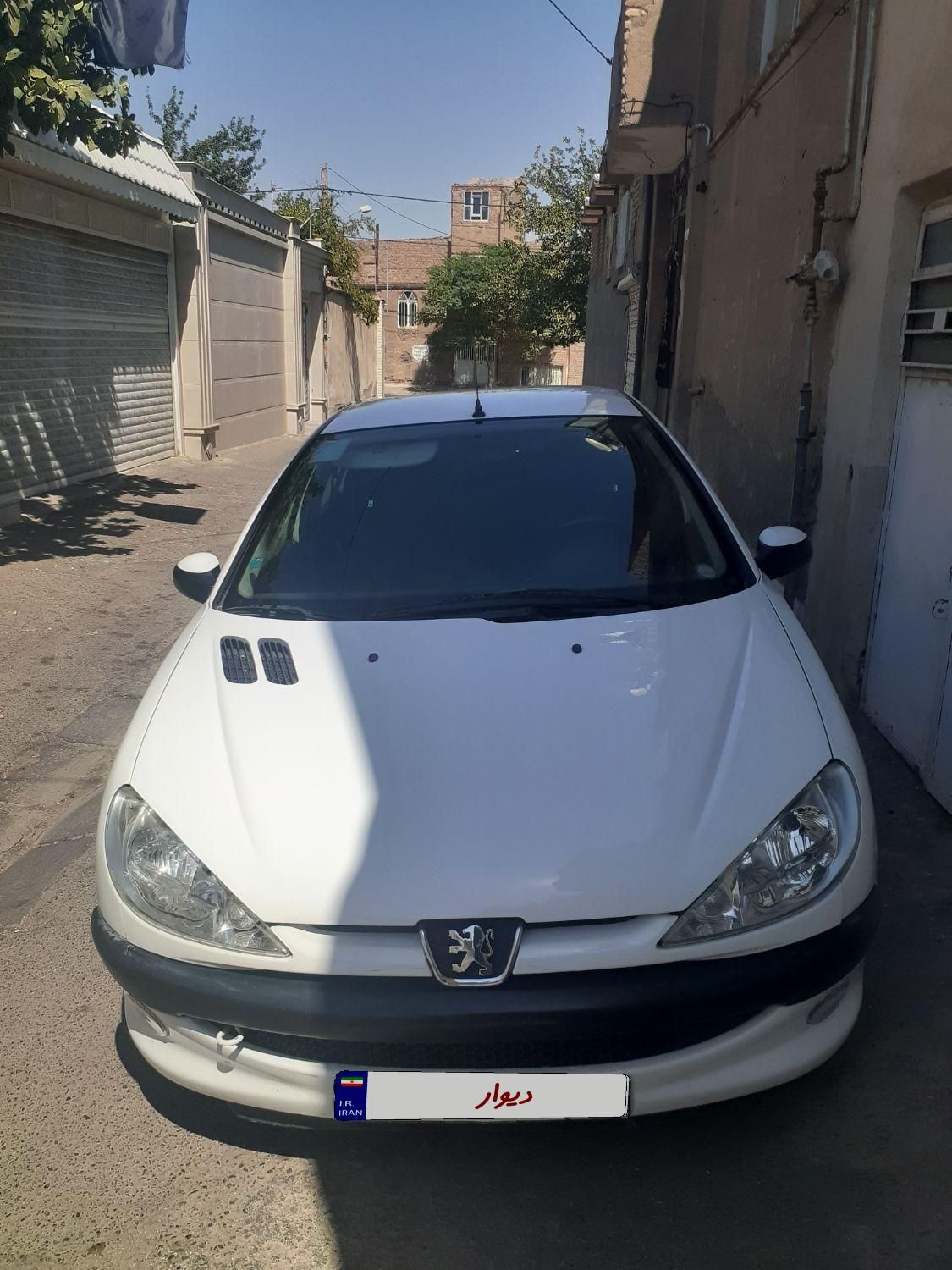 پژو ۲۰۶ صندوق دار v8 - 1396