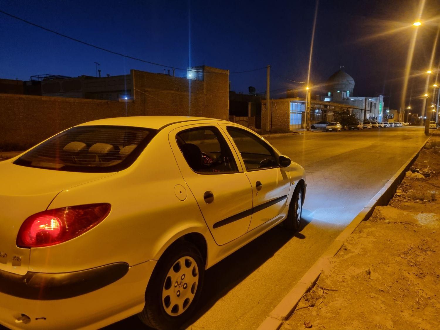 پژو ۲۰۶ صندوق دار v8 - 1396