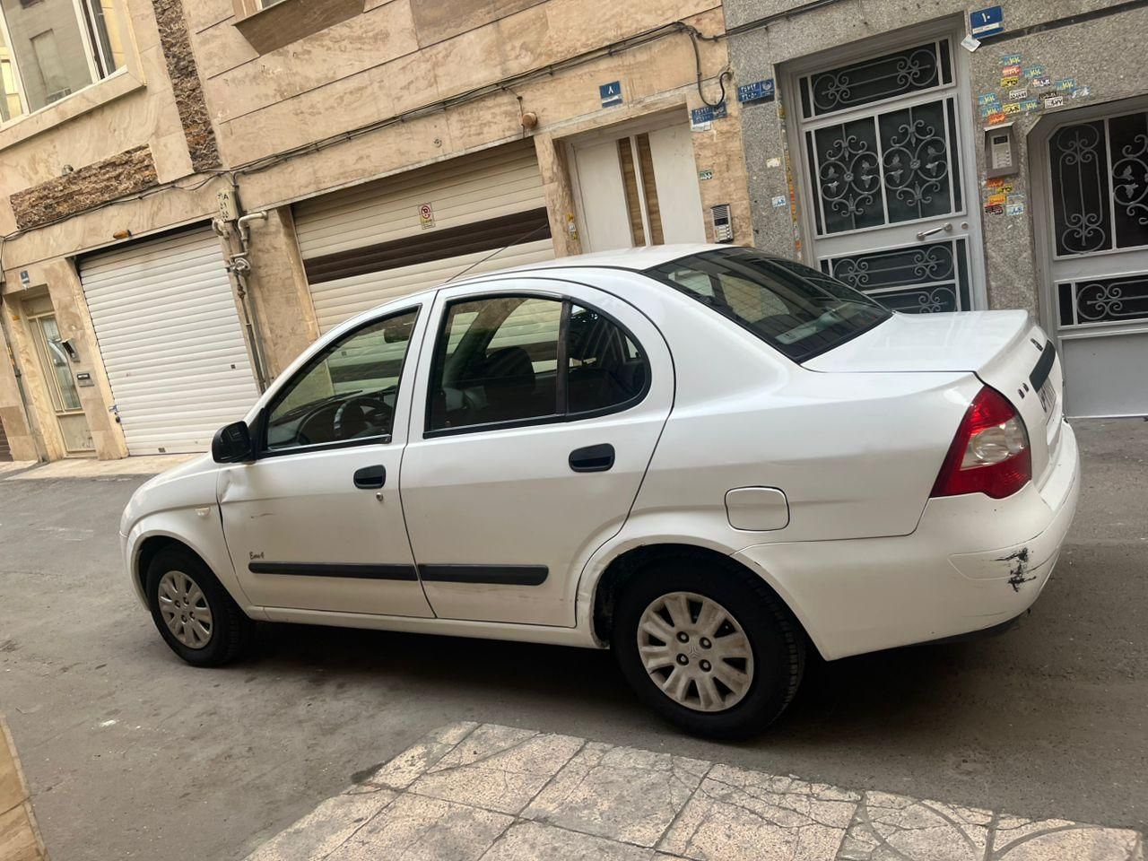 تیبا صندوق دار SX - 1392