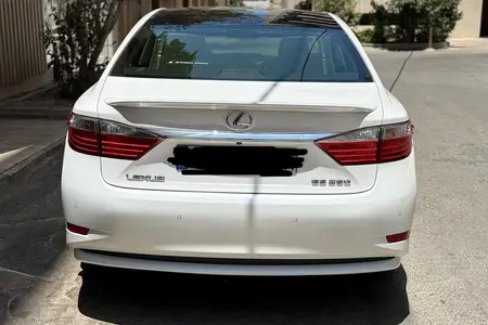 خودرو لکسوس، ES آگهی ann_19369117