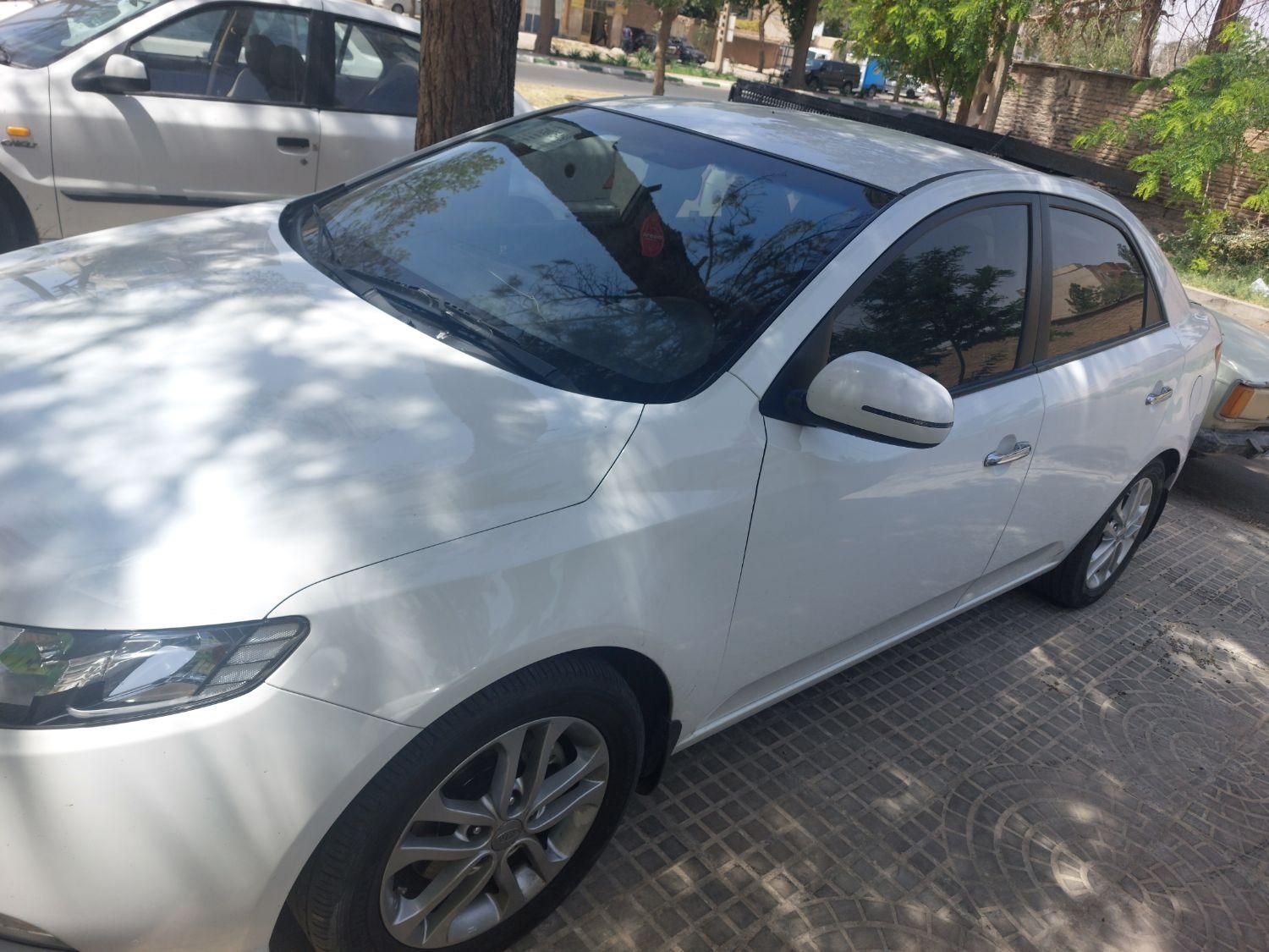 کیا سراتو 2.0 لیتر اتوماتیک GT لاین - 2015