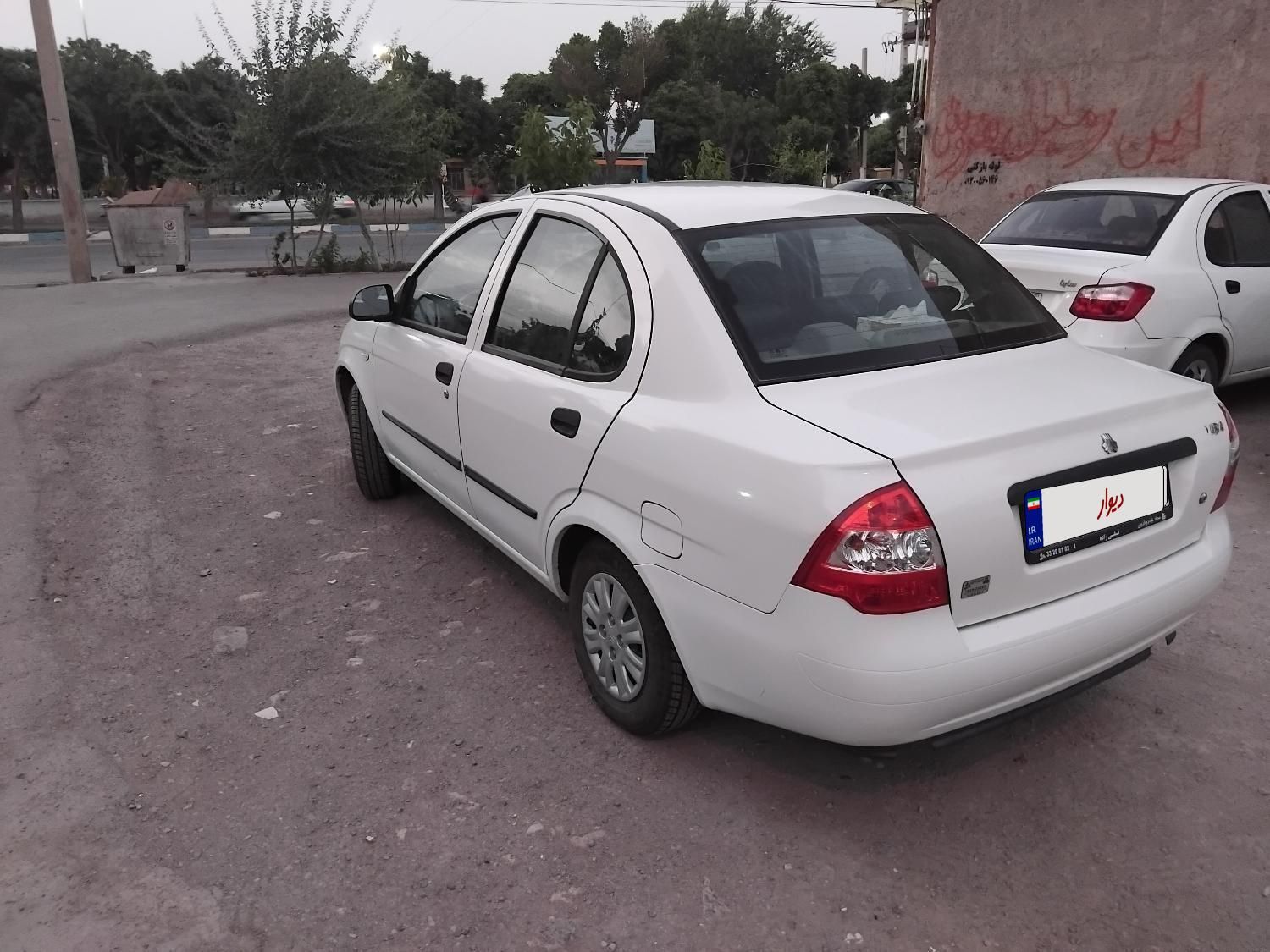 تیبا صندوق دار SX - 1400