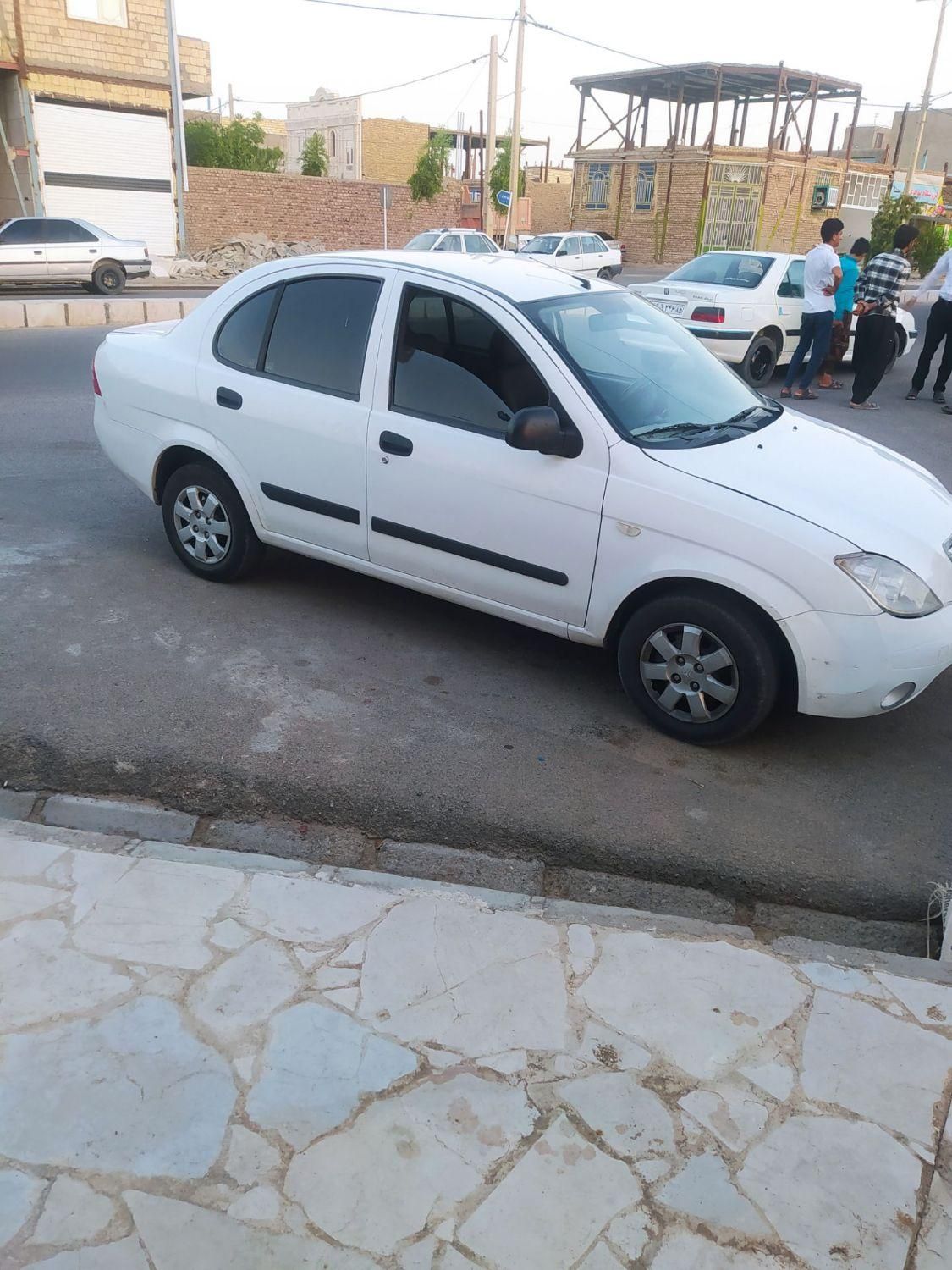 تیبا صندوق دار EX - 1394