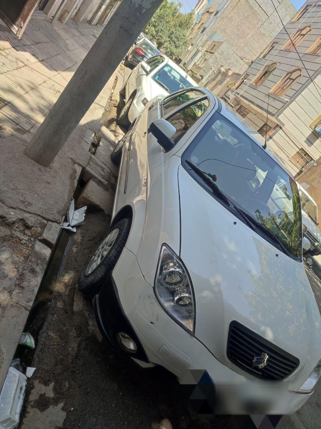 تیبا صندوق دار SX - 1398