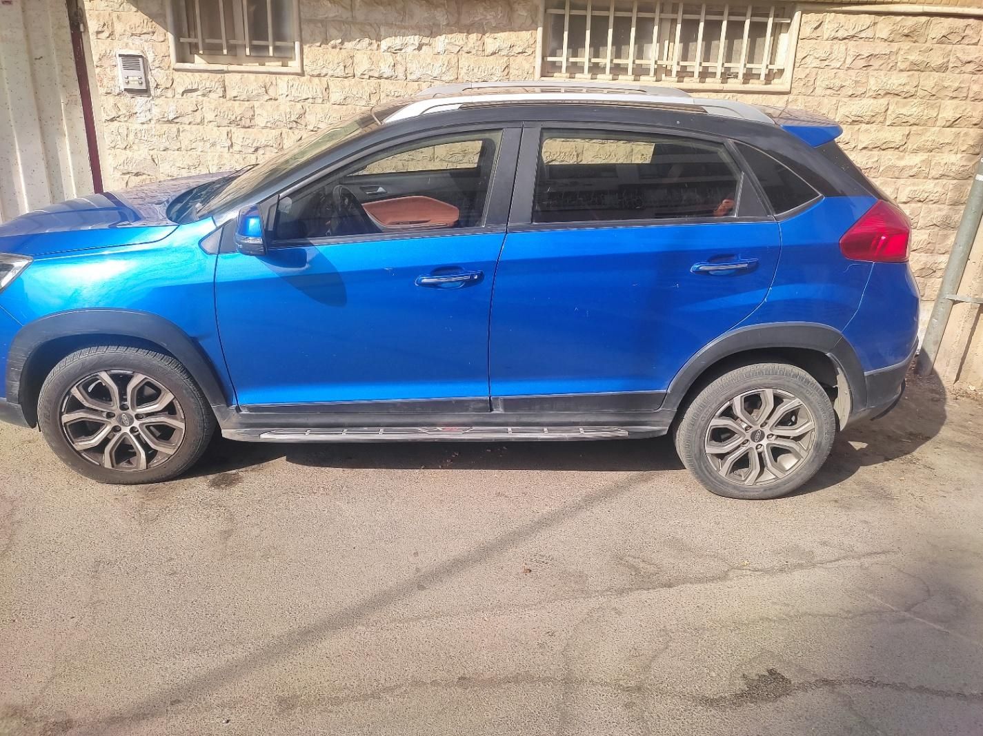 خودرو ام وی ام، X22 آگهی ann_19370066