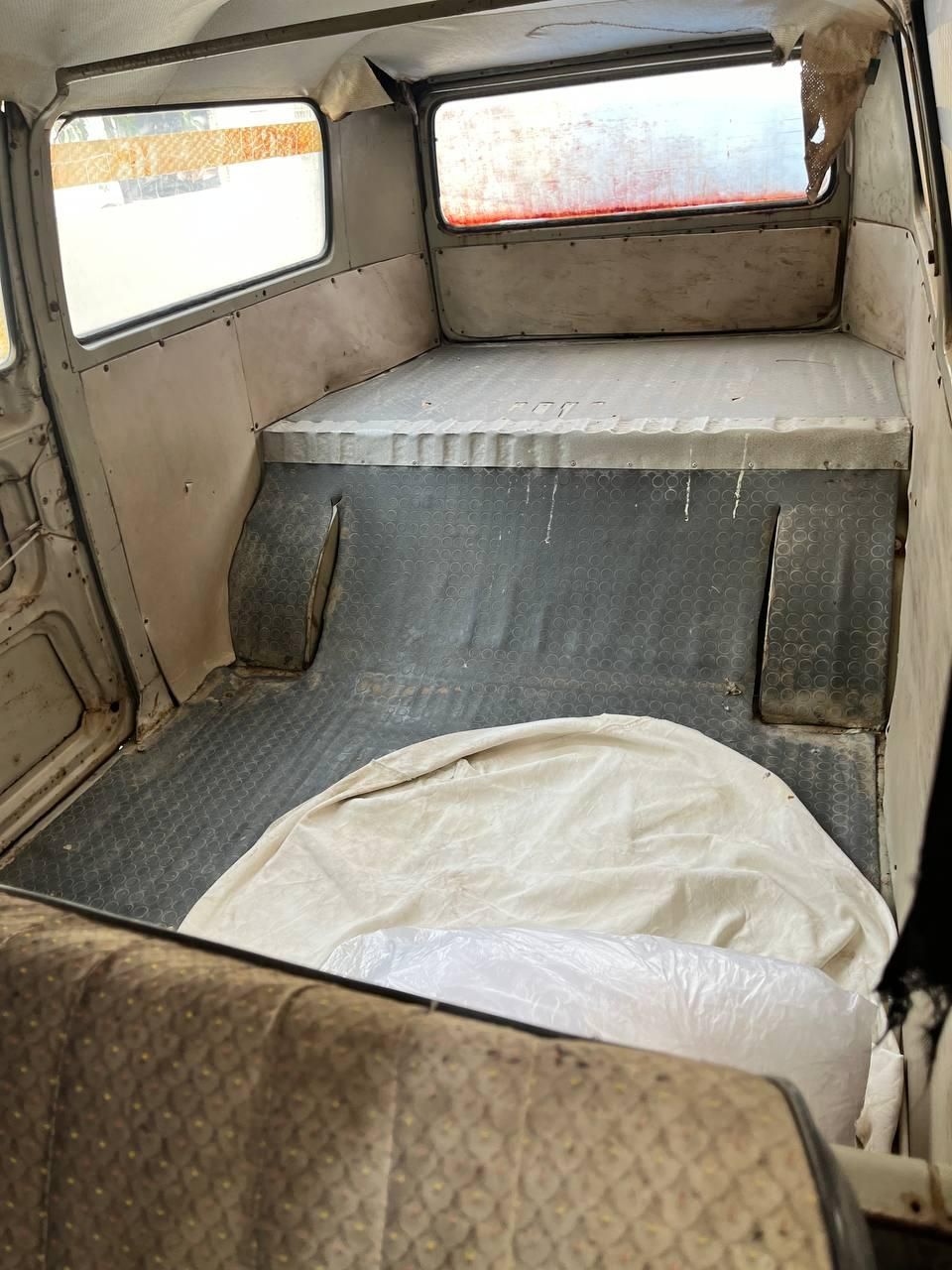 فولکس گلف GTI - 1987